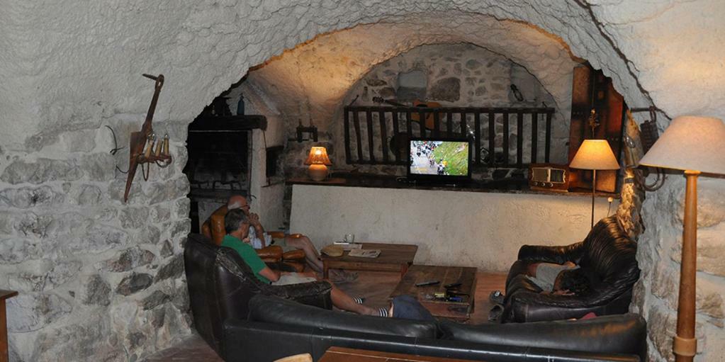 Le Moulin De Cost Hotel Бюи-ле-Барони Екстериор снимка